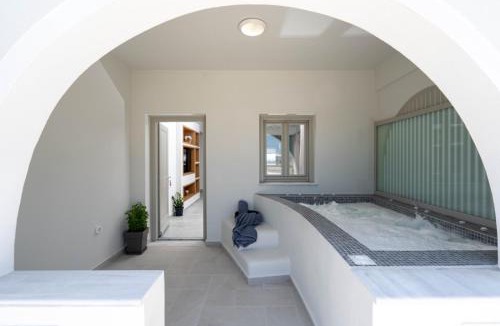 Exomytis Villa | New Sea Serenity Villas Next to the Sea With Private Jacuzzi