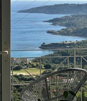 Mousata House | Newly Renovated Endless view Dimitra's House