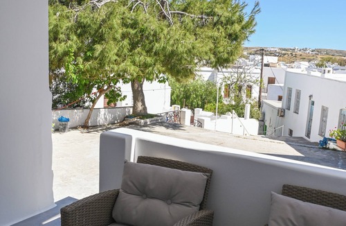 Adamas Apartment | Newly renovated house in the heart of the port!Beautiful and quiet neighborhood!