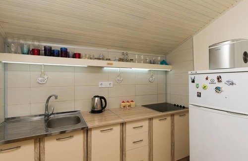 Utjeha Apartment | Nice apartment in Utjeha with sauna