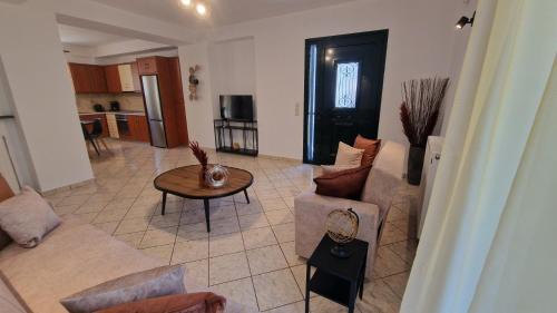 Logarata Apartment | Nicole House