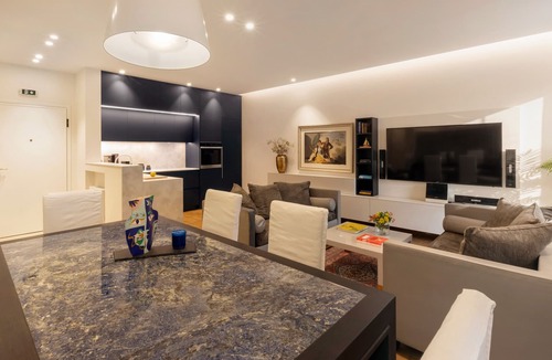 Athens Apartment | Nikita 1 3rd·Signature Athenian Residence