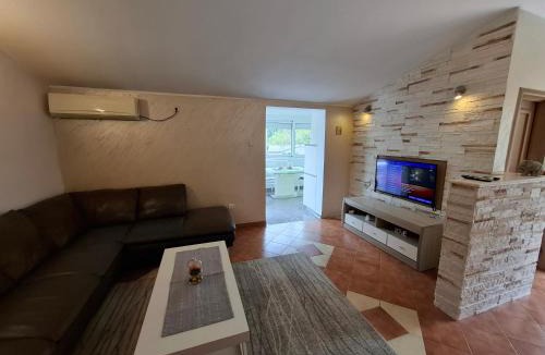 Skaljari Apartment | Nina Apartment