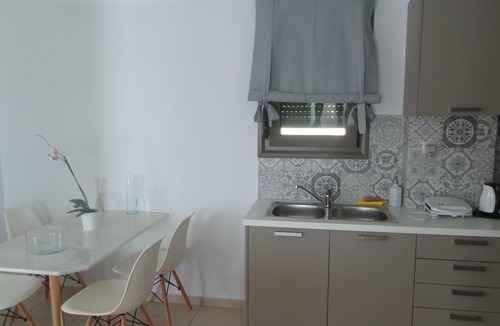 Afytos House | Niovi Apartments