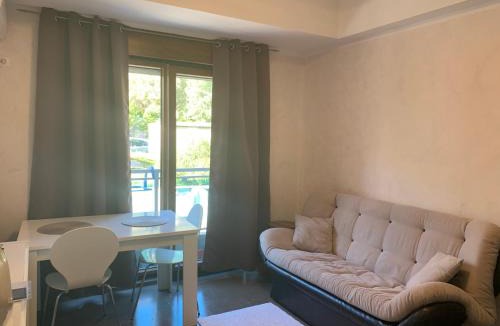 Petrovac Apartment | Njaro del mar 1