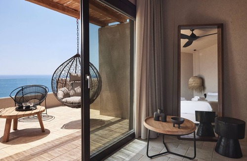 Milos Bed & Breakfast | Noma Milos - Delmar Collection