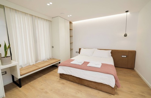 Tirana House | Noni Guesthouse