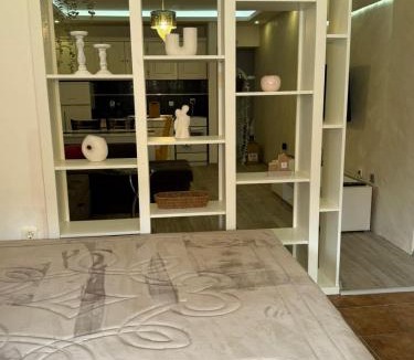 Dubovica Apartment | Nora's Nest Central Budva