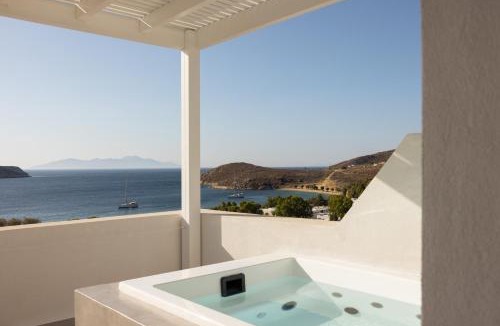 Livadi Hotel | NŌSTOS Serifos