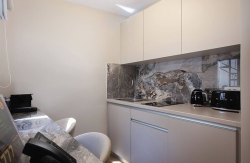 Monastiraki Hotel | Nouar Suite II +Breakfast-ATH Center by etouri