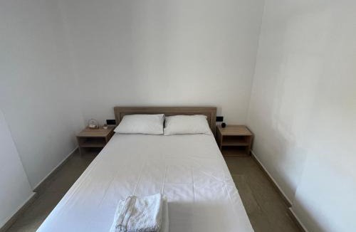 Nea Potidaia Apartment | Ntina's Room