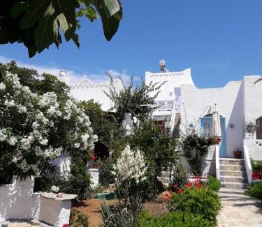 Skiros House | Nyfes Traditional Boutique Frosyni