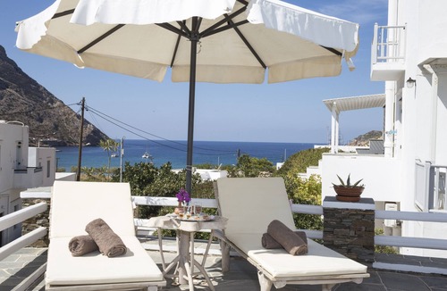 Kamares Hotel | Nymfes Hotel