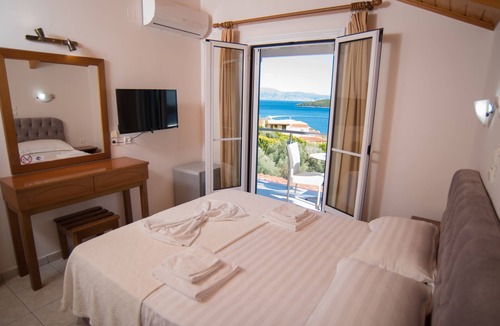 Perigiali Hotel | Oasis Hotel