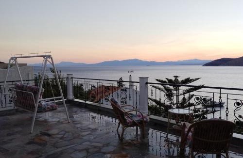 Karystos Apartment | Ocean View Villa