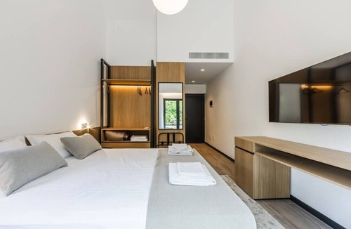 Shkoder County Bed & Breakfast | Odat n`Bogë | Room 1 - Lisi by PikHost