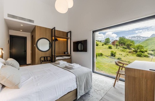 Shkoder County Bed & Breakfast | Odat n`Bogë | Room 4 - Zana by PikHost