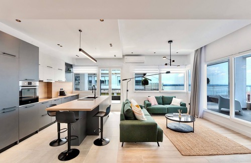 Ladadika Apartment | Oddity by halu!