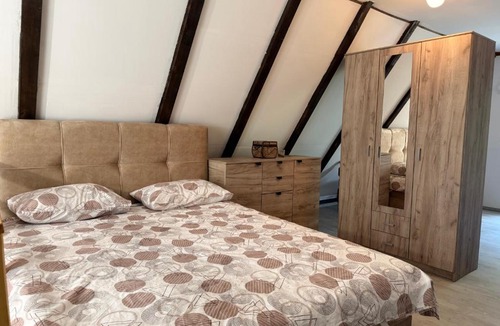 Savnik House | Ognjište Brezna
