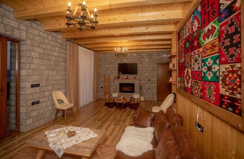 Shkoder County Hotel | OLD HOUSE