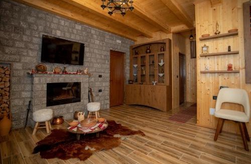 Shkoder County Hotel | OLD HOUSE