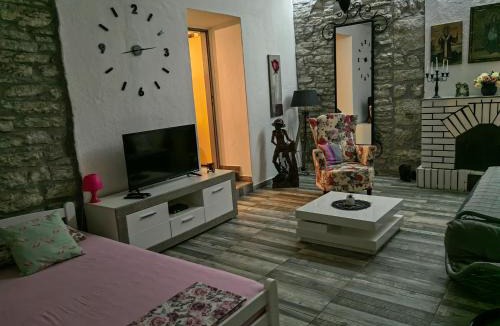 Donji Morinj Apartment | Old House Morinj