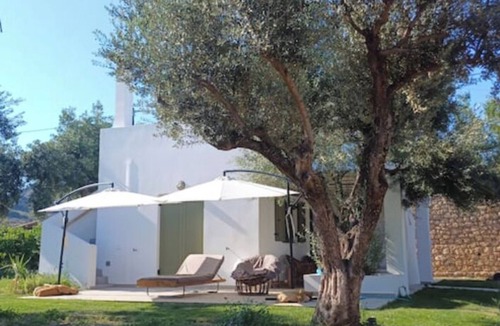 Skyros Town Villa | OLIVE GROVE VILLA SKYROS ISLAND