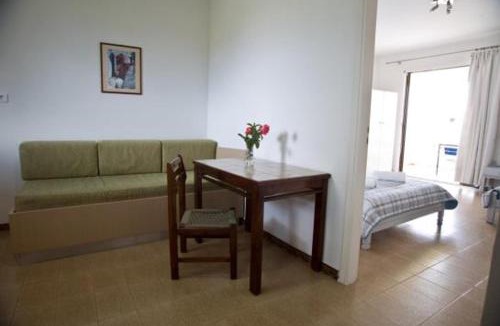 Mavrovouni Apartment | olivensun apartment 4