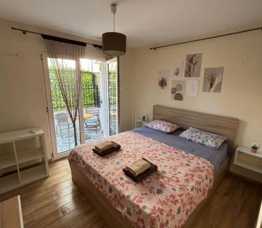 Agia Triada Apartment | Olivia Studios - Melina's home near the sea