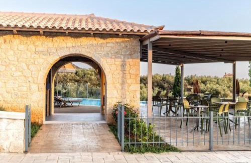 Kardamyli Apartment | Olympia Zervea Studios with Pool #5 Triple
