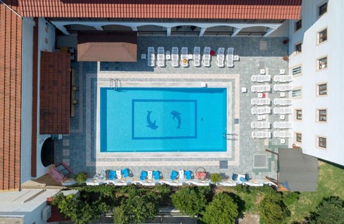 Kavos Apartment | on the STRIP-Studio 1