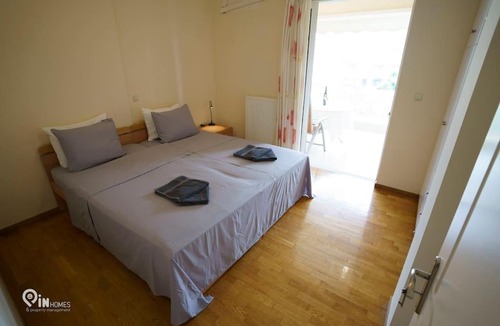 Anatolikos Sinikismos Apartment | On The Wave - Modern Beachfront Apartment in Kalamata