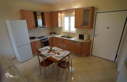 Anatolikos Sinikismos Apartment | On The Wave - Modern Beachfront Apartment in Kalamata