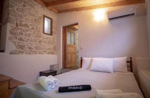 Pythagorio House | Once upon a rock