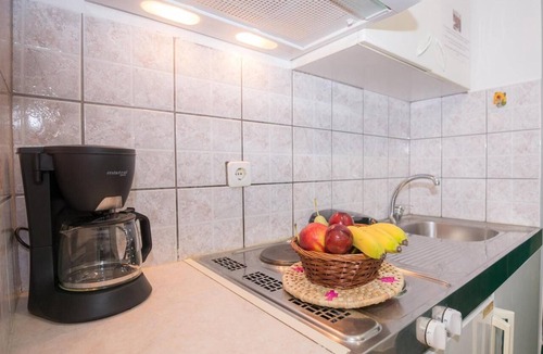 Agios Nikitas Apartment | One Bedroom 8 Apartment with Garden View, Wi-Fi, and Air Conditioning