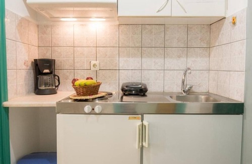 Agios Nikitas Apartment | One Bedroom 8 Apartment with Garden View, Wi-Fi, and Air Conditioning