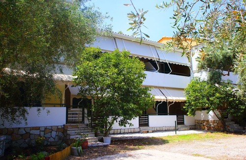 Agios Nikitas Apartment | One Bedroom 8 Apartment with Garden View, Wi-Fi, and Air Conditioning