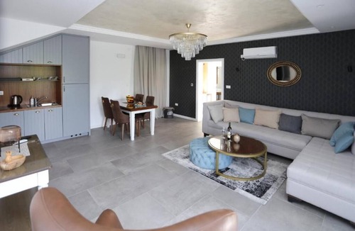 Bijela Apartment | One bedroom Apartment with Sea View and Terrace