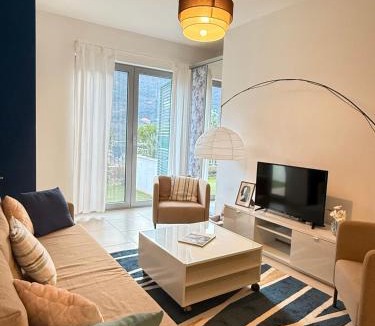 Donji Morinj Apartment | One-Bedroom Apartment with Terrace, Sea View, Pool and Spa Lavender Bay Morinj