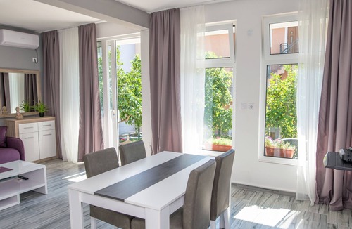 Babin do Apartment | One bedroom apartment w/ garden + parking