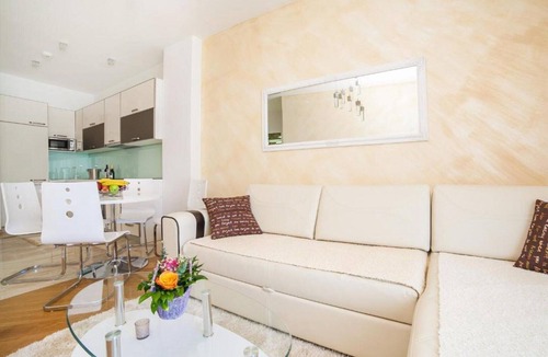 Budva Apartment | One Bedroom Apartment with Balcony