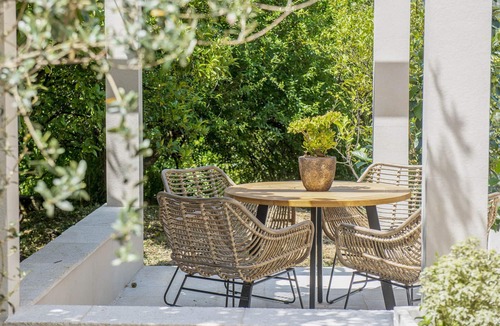 Kotor Apartment | One Bedroom Apartment With Patio & Pool Access Near The Historical Town