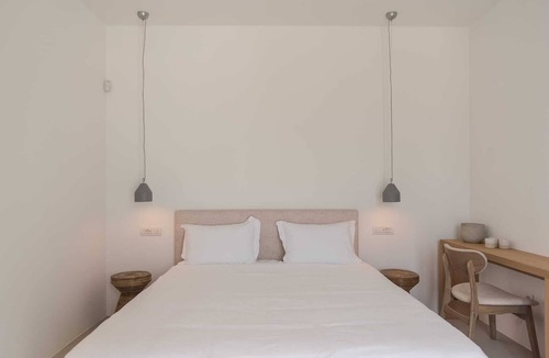 Mykonos Town Hotel | One Bedroom Suite, Amarelo Suites