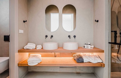 Mykonos Town Hotel | One Bedroom Suite, Amarelo Suites