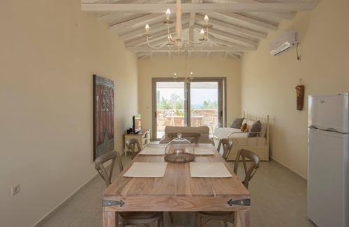 Riglia House | One Bedroom Villa - ROSE