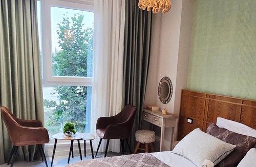 Golem Apartment | Only 60 seconds walk to the Beach