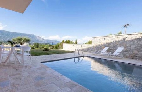 Dassia Apartment | Onore Lake Suite & pool | Dasia