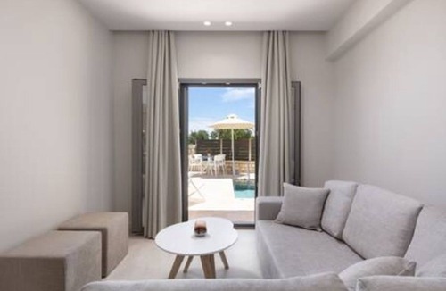 Dassia Apartment | Onore Sunset Suite & pool | Dasia