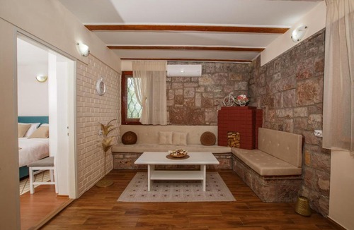 Orahovac Apartment | Orahovac holiday home