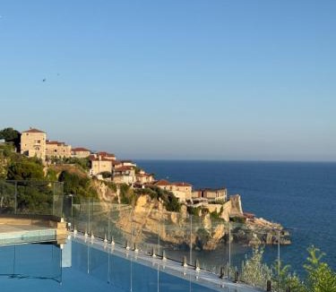 Ulcinj Apartment | Ornament Liman - Infinity Pool with Old Town View Apartments